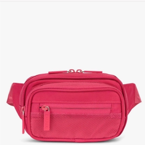 Calpak Stevyn Fanny Pack color dragon fruit - Picture 3 of 5